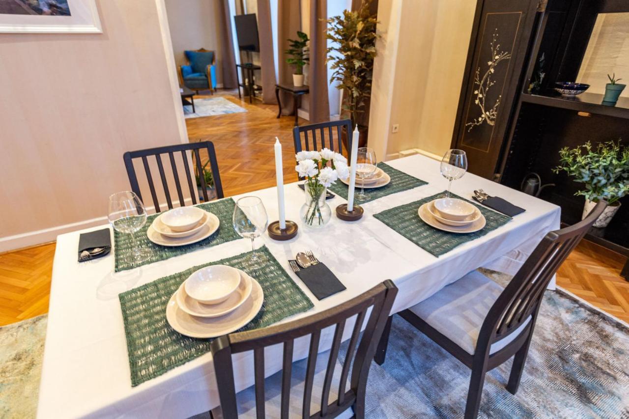 Historical Flat With A Lovely Sea View In Beyoglu イスタンブール エクステリア 写真