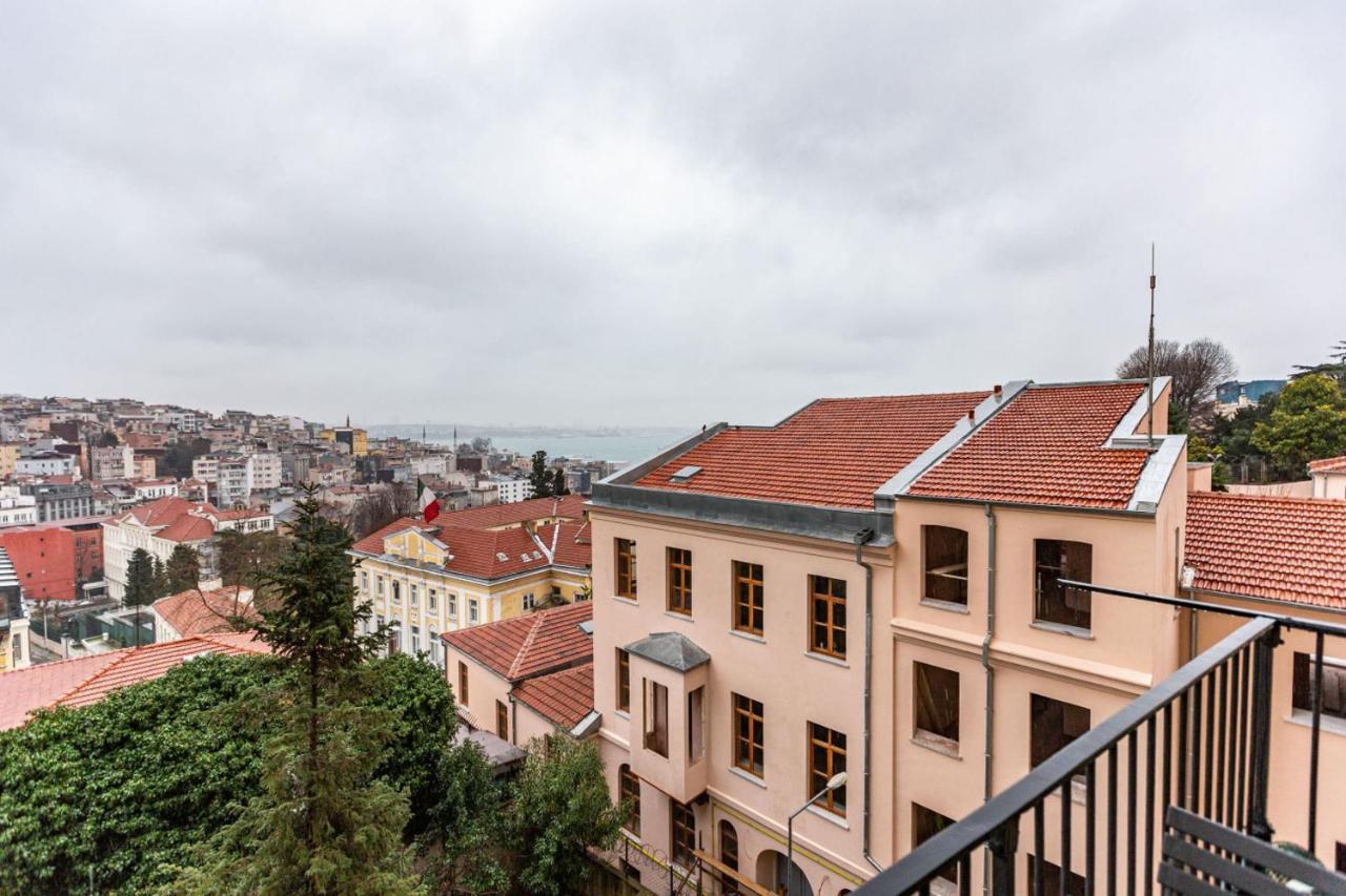 Historical Flat With A Lovely Sea View In Beyoglu イスタンブール エクステリア 写真